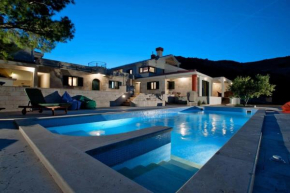 Modern Villa Near Secluded Private Area